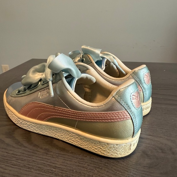 Puma Women’s Basket‎ Heart Bauble FM Sneakers Casual Silver Size 7,5 - Picture 5 of 11